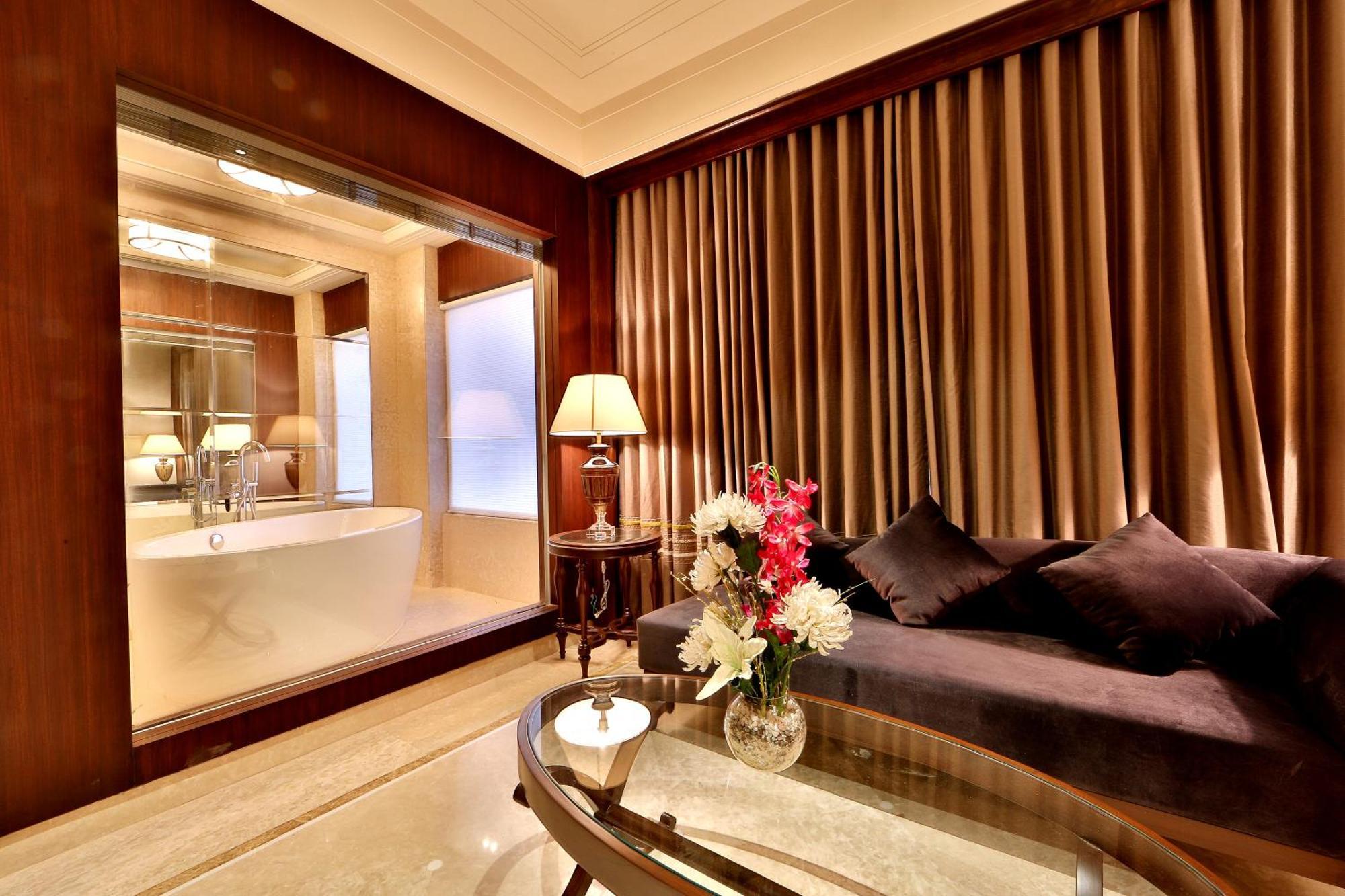 Hotel Maharaja Regency Ludhiana Ngoại thất bức ảnh