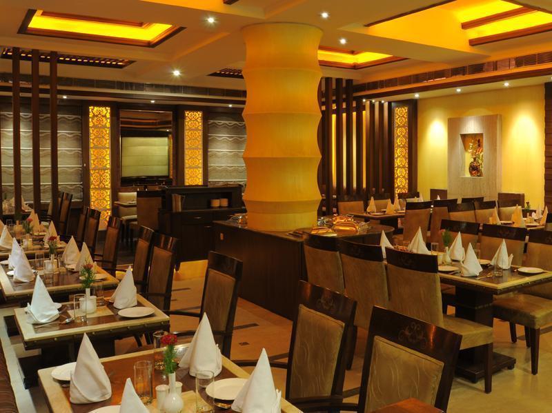 Hotel Maharaja Regency Ludhiana Ngoại thất bức ảnh