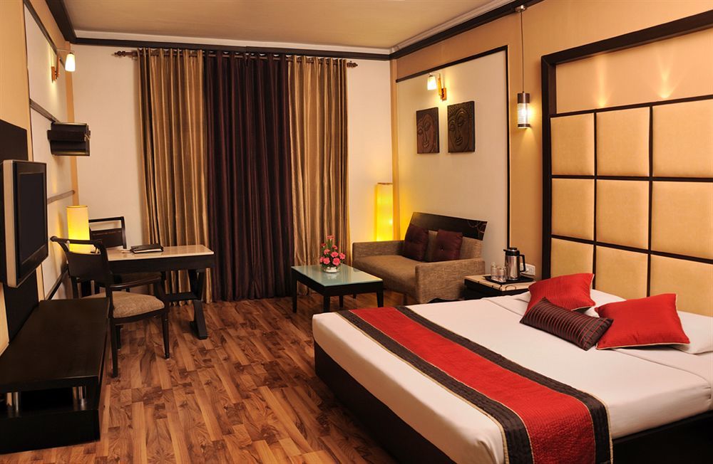Hotel Maharaja Regency Ludhiana Ngoại thất bức ảnh