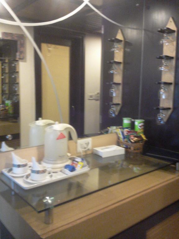 Hotel Maharaja Regency Ludhiana Phòng bức ảnh