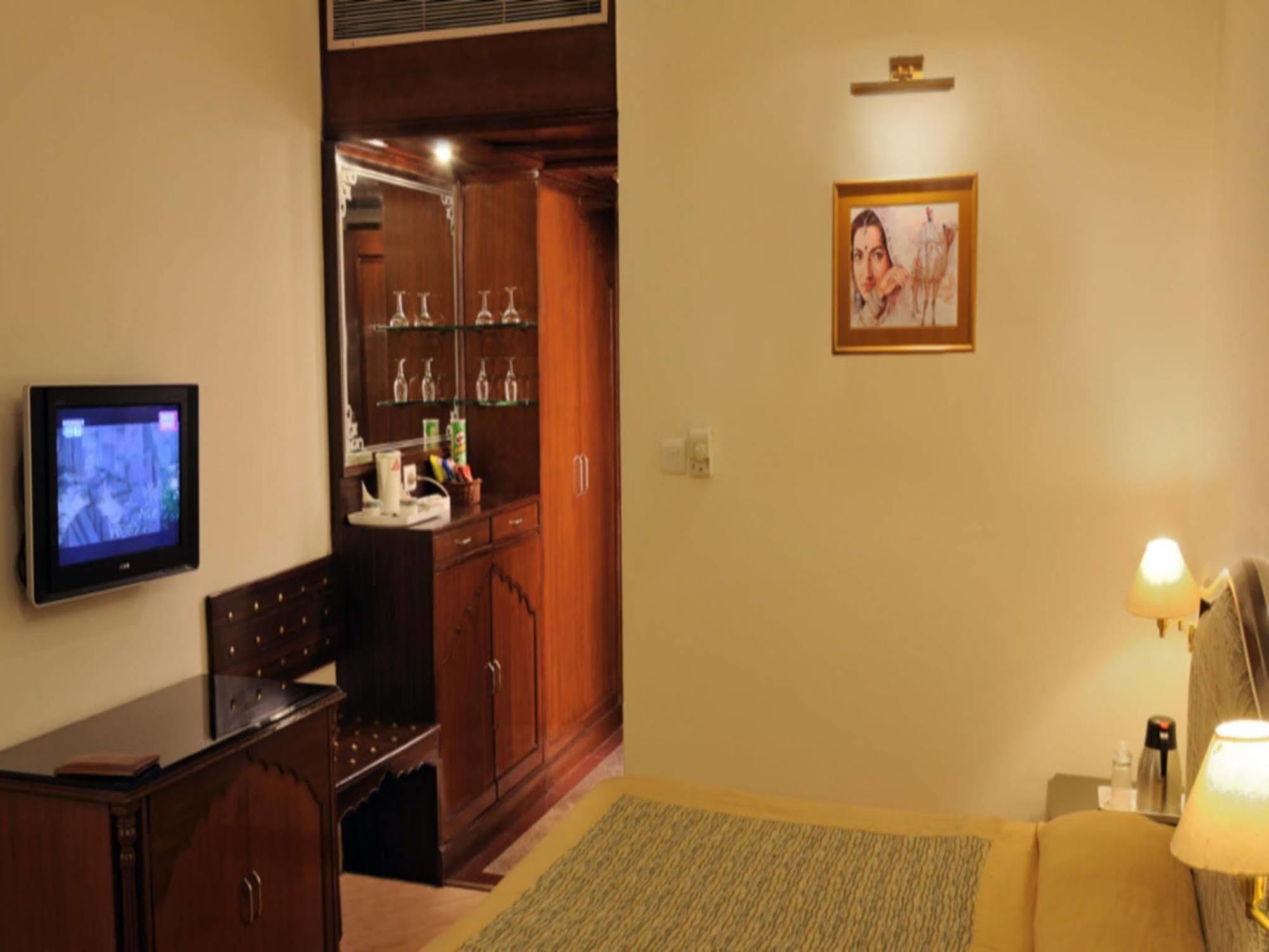 Hotel Maharaja Regency Ludhiana Ngoại thất bức ảnh
